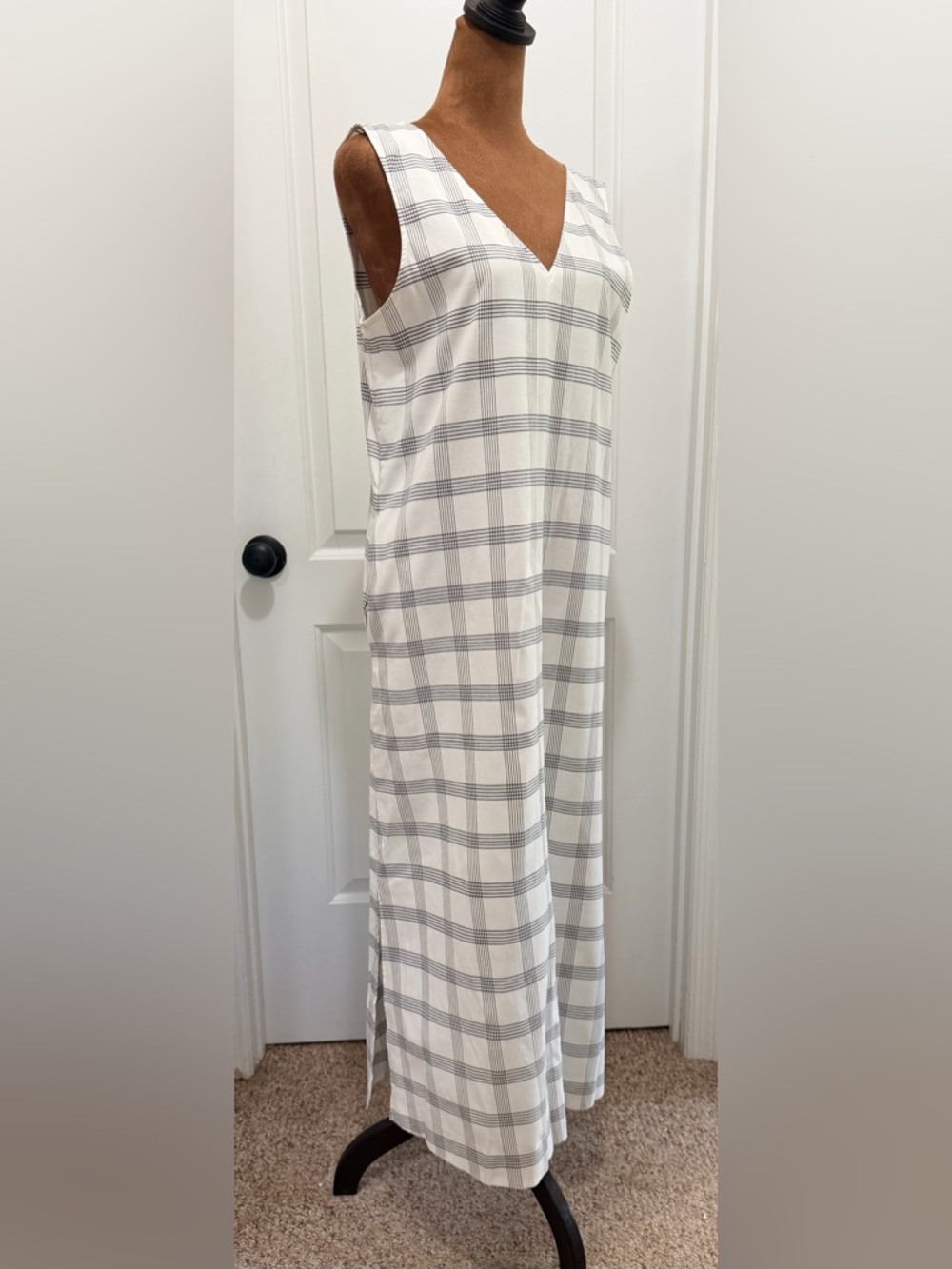 Theory White and Blue Plaid Sleeveless V-Neck Maxi Dress